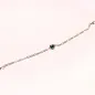 Preview: Detailansicht des versilberten Bettelarmbands auf dunklem Kissen mit Fokus auf den Karabiner-Verschluss und das mini Türkische Auge.