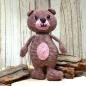 Preview: Gehäkelter Bär Stoffpuppe Stofftier Handmade Braun Rosa 21cm stehend Dekofigur