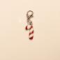 Preview: Charmsanhänger Weihnachten Zuckerstange rot-weiß emailliert versilbert mit Karabiner, Modeschmuck handmade chic-peppig-bunt