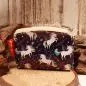 Preview: Kleiner blauer Geldbeutel aus Kunstleder mit grafischem Einhorn-Motiv und umlaufendem Reißverschluss.