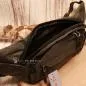Preview: Geöffnete Reißverschlussfächer der Gürteltasche zur Veranschaulichung der 4 Einteilungen (3 vorne, 1 hinten).