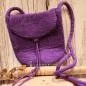 Preview: Umhängetasche filz lila mit Perle als Verschluss - handtasche filz knopf perle gross lila
