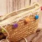 Preview: Handtasche Kinder Basttasche natur mit bunten Bommeln - handtasche kinder korb rattan 1fach reissverschluss klein natur bommeln