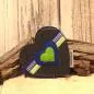 Preview: Handgemachtes Filz-Mäppchen grün-blau mit Reißverschluss und Trachten-Schlaufe.