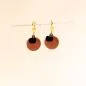 Preview: Handgefertigter Modeschmuck mit Hasenmotiv aus versilbertem Metall.