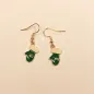 Preview: Ohrringe Weihnachtsschmuck Stern versilbert mit funkelndem Strassstein und Klappbrisur handmade chic-peppig-bunt