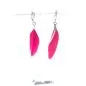 Preview: Handgefertigter Modeschmuck mit Hasenmotiv aus versilbertem Metall.