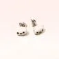 Preview: Kleine Katzen Ohrstecker Versilbert – Mini Katzenkopf Ohrringe Weiß - ohrstecker ohrringe modeschmuck weiss katze versilbert