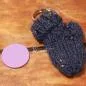 Preview: Schlüsselanhänger Socke handgestrickt in dunkelblau - schluesselanhaenger mini socke gestrickt dunkelblauz einkaufschip