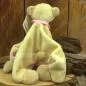 Preview: Schmsetuch beige in Form eines Bären