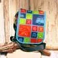 Preview: Bunte VW T1 Neopren-Schultertasche mit Bulli-Motiv, großem Klettverschluss und breitem verstellbarem Schultergurt.