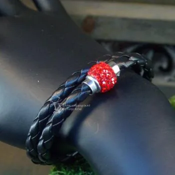 Armband-Strass-Kugel-handgefertigt - Armband leder gedreht schwarz rot