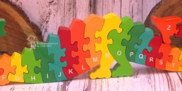 Drache als 3 D Holz Puzzle mit Buchstaben