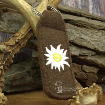 Filz-Schlüsselanhänger besticktes Edelweiß Trachtenstil - Schluesselanhaenger filz tracht edelweiss gestickt braun