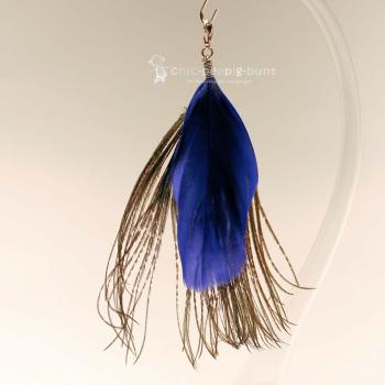 Charmsanhänger Pfauenfeder blau Karabiner