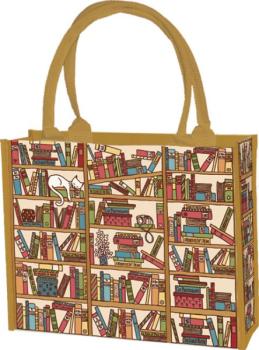 Beige Shoppertasche aus Polyester mit Motiv einer Katze im Bücherregal und braunen Griffen.
