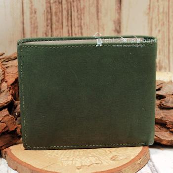 Innenansicht der Herren Geldbörse mit 16 Fächern und Kartenfächern.