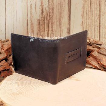 Innenansicht mit zwei Fächern für Geldscheine und Sichtfenster.