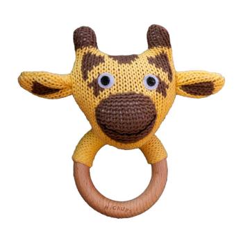 Gelbe Strick-Giraffe als Greifling von HickUps mit Holzring, handgemachtes Babyspielzeug aus Baumwolle für Neugeborene.