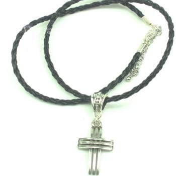 Halskette echt Leder mit edlem Kreuz