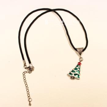 Halskette Weihnachtsbaum grün emailliert Segelseil schwarz, Modeschmuck handmade chic-peppig-bunt