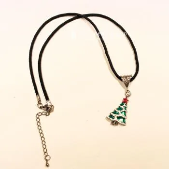 Halskette Weihnachtsbaum grün emailliert Segelseil schwarz, Modeschmuck handmade chic-peppig-bunt