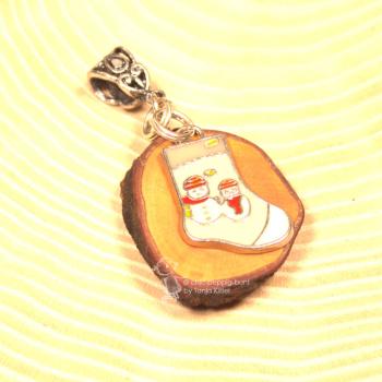 Kettenanhänger Weihnachten Holzscheibe Nikolausstrumpf Socke, Modeschmuck handmade chic-peppig-bunt