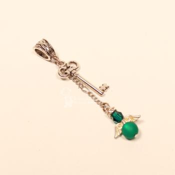 Kettenanhänger „Grüner Schutzengel“ – Edler Vintage-Schlüssel mit Charm