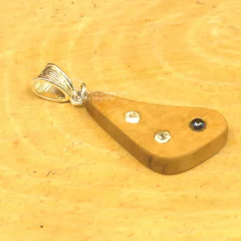 Kettenahänger ausgefallene Form aus Holz mit Strass Steinen