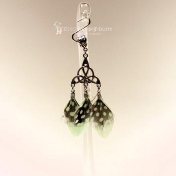 Kettenanhänger Traumfänger versilbert Feder punkte mint grün