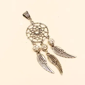 Kettenanhänger Traumfänger rund Feder Metall versilbert Strass Perle weiss - kettenanhaenger traumfaenger metall versilbert strass perlen fluegel crystal