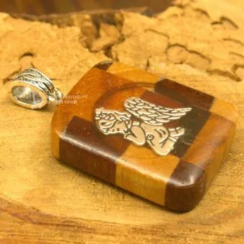 Kettenahänger verleimtes Holz