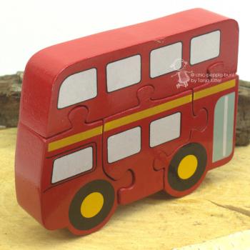 Holzpuzzle 3 D als Bus in rot