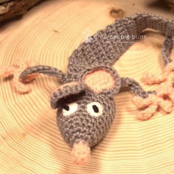 Lesezeichen Leseratte gehäkelt Billy grau