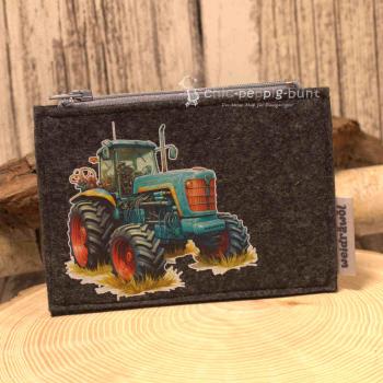 Mäppchen Filz mit Traktor grün Motiv dunkelgrau