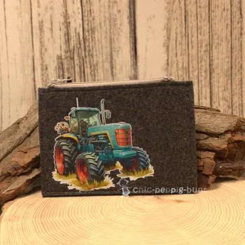 Mäppchen Filz mit Traktor grün Motiv dunkelgrau