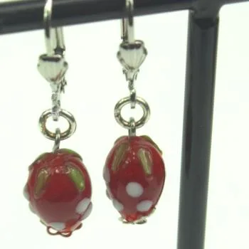 Ohrringe als Hänger mit Erdbeeren