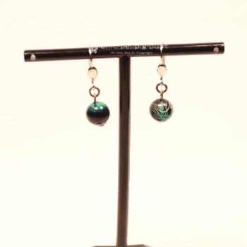 Ohrringe Kugel mamoriert schwarz-blau 1 cm Durchmesser Klappbrisur