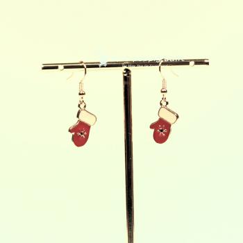 Ohrringe als Hänger Fäustlinge rot