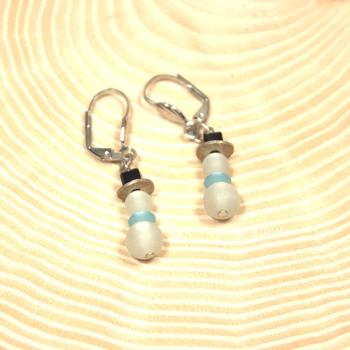 Ohrringe Weihnachten Schneemann Polaris Perlen versilbert mit Klappbrisur, Modeschmuck handmade chic-peppig-bunt