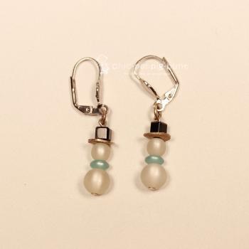 Ohrringe Weihnachten Schneemann Polaris Perlen versilbert mit Klappbrisur, Modeschmuck handmade chic-peppig-bunt