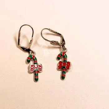 Ohrringe Modeschmuck Weihnachten Zuckerstange versilbert/emailliert grün-rot mit Klappbrisur, handmade chic-peppig-bunt