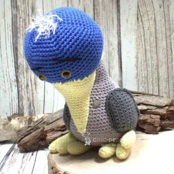 Vogel als Dekofigur Stoffpuppe Spielfigur Handmade grau 25 cm gehäkelt