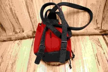 Rucksack Filz rot - schwarz Hirsch Motiv - rucksack filz tracht rot dunkelgrau hirsch klein
