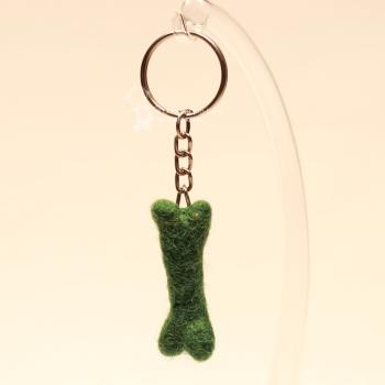 Grüner Mini Filz Knochen Schlüsselanhänger – Handgefertigter Taschenbaumler