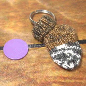 mini Socke - Schlüsselanhänger mit Einkaufschip