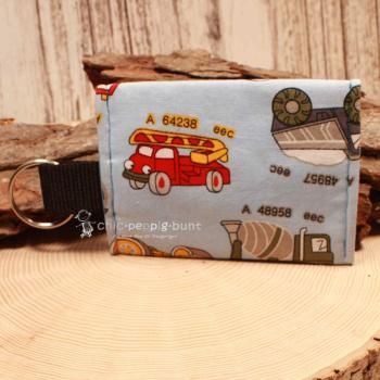 Schlüsselanhänger handgenäht mit kleine Geldbeutel Stoff hellblau LKW, Walze