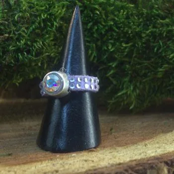 Damenring mit Strass-Band lila und Swarovski-Stein schmal