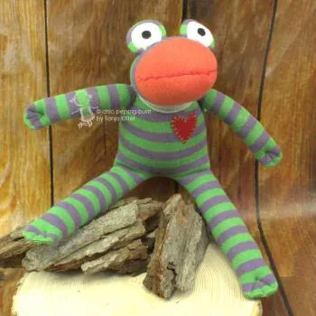 Stofftier Frosch grün gestreift