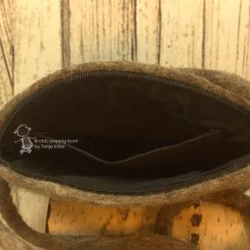 Handtasche im Trachtenstil
